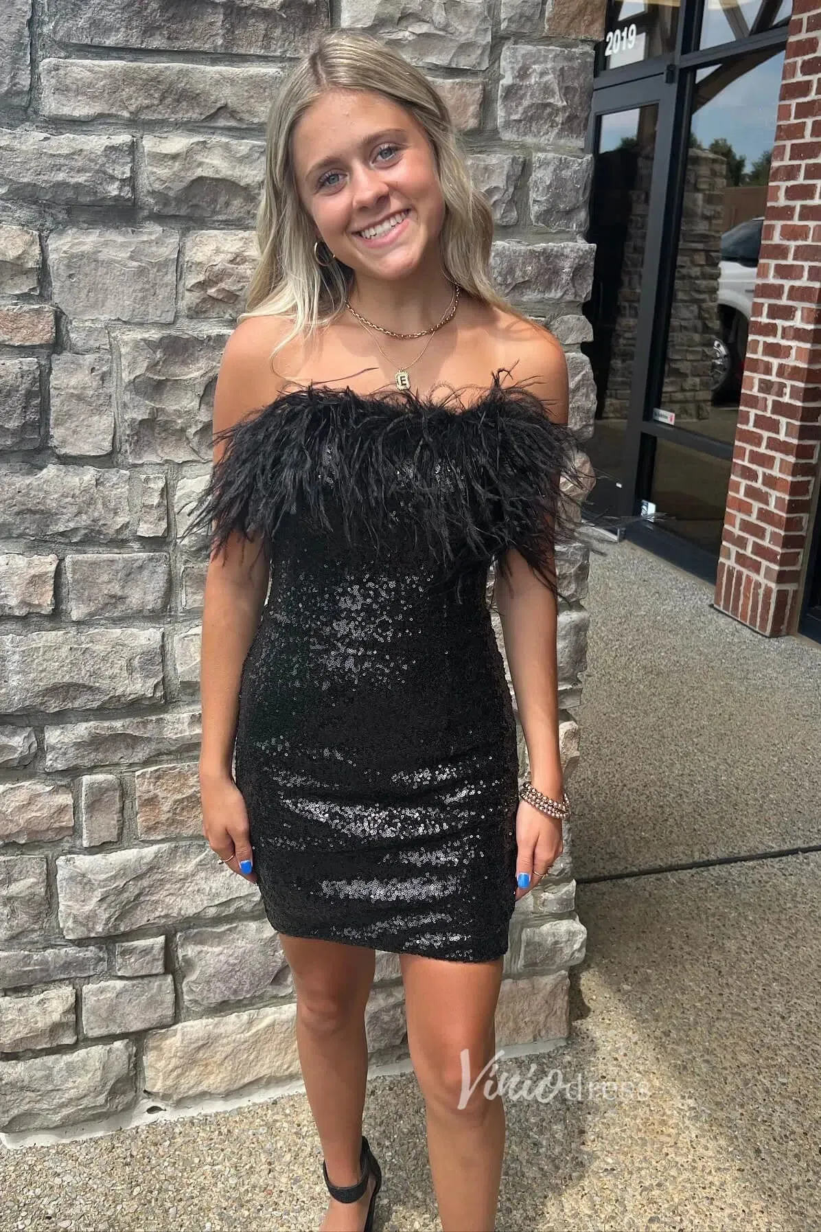 Bodycon Sequin Homecoming Dresses Off Shoulder Feather Cocktail Dress SD1514
