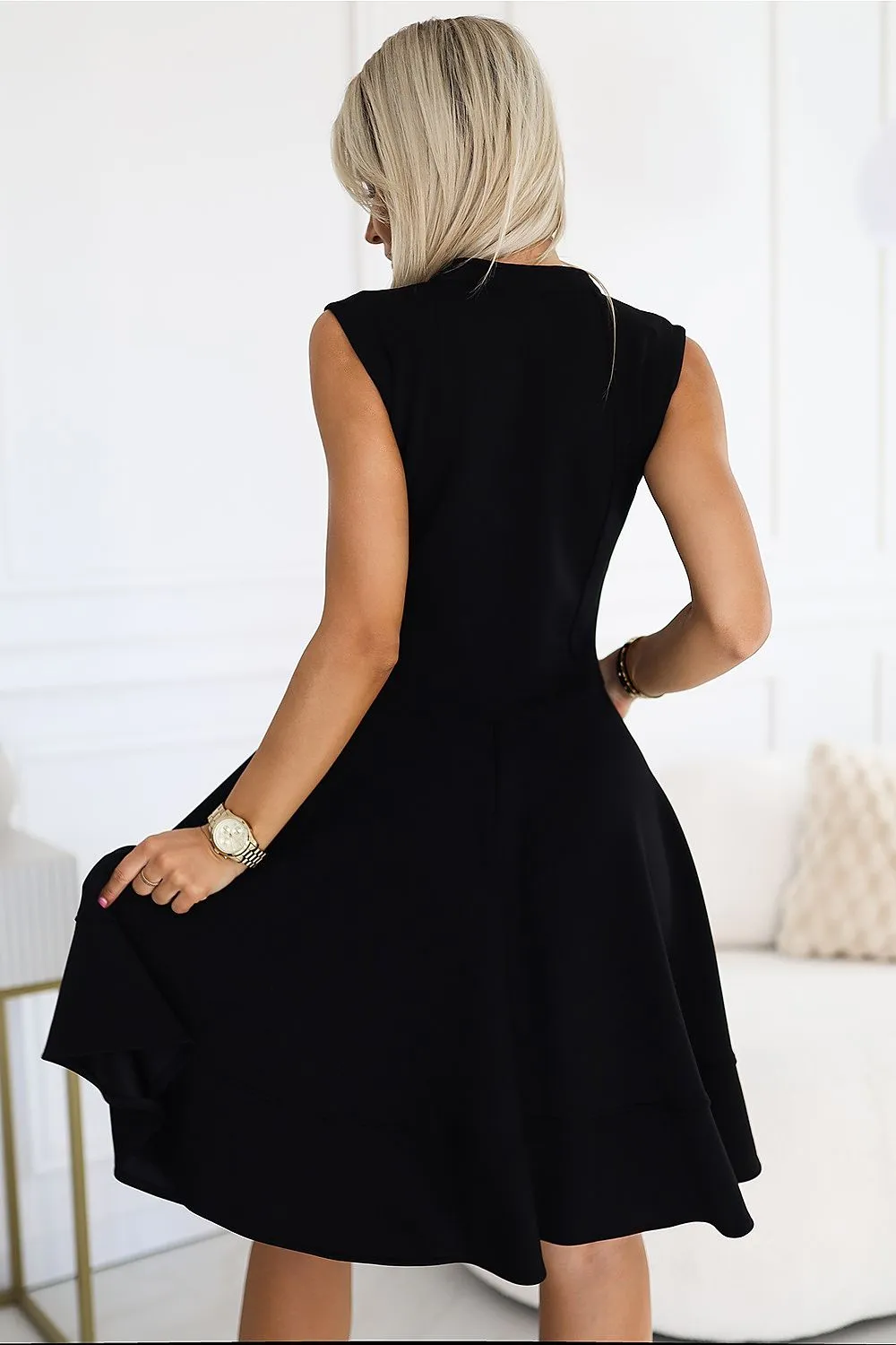 Elegant black knit fabric flared dress
