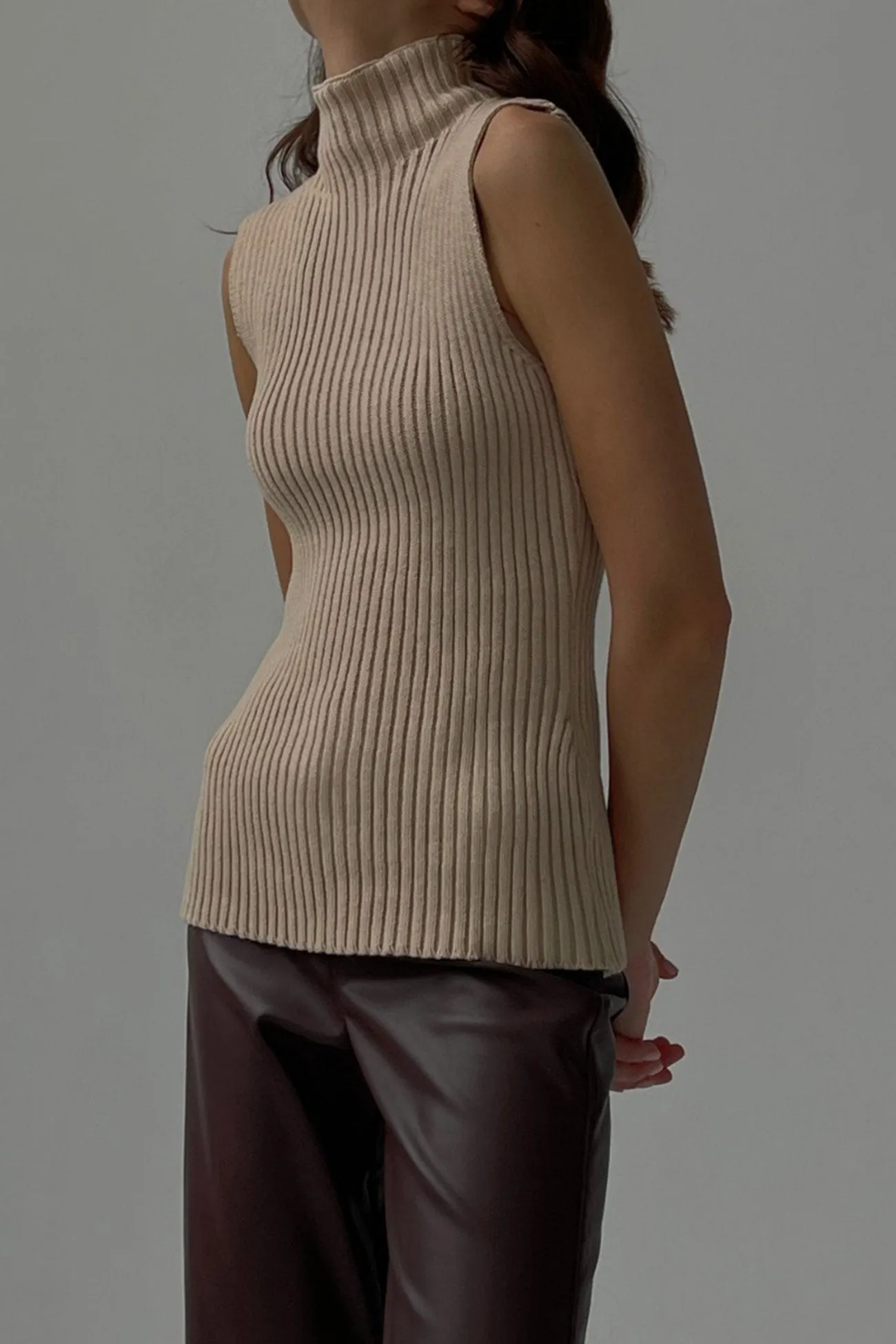 Joskaa Turtleneck Sleeveless Ribbed Knit Sweater