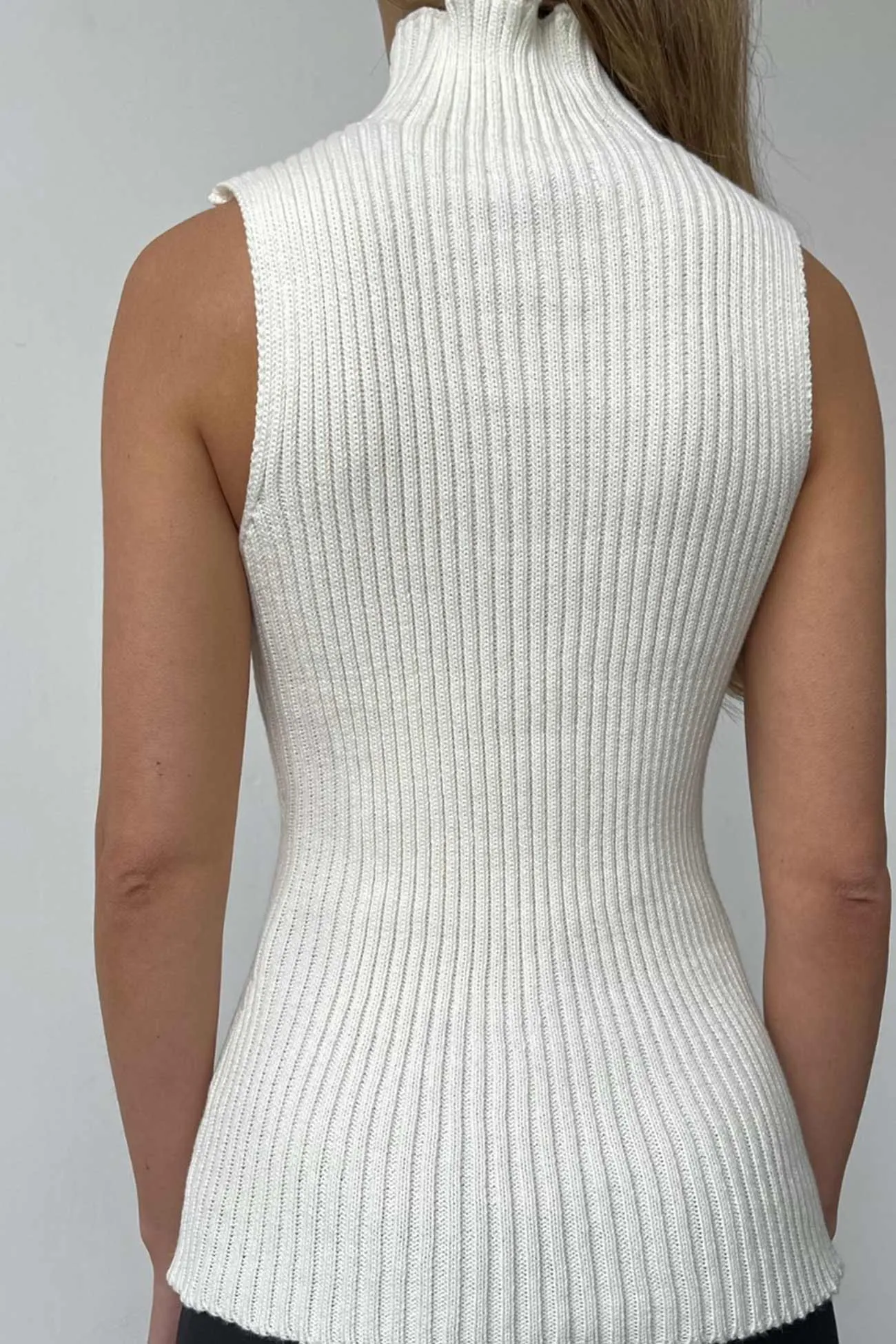 Joskaa Turtleneck Sleeveless Ribbed Knit Sweater