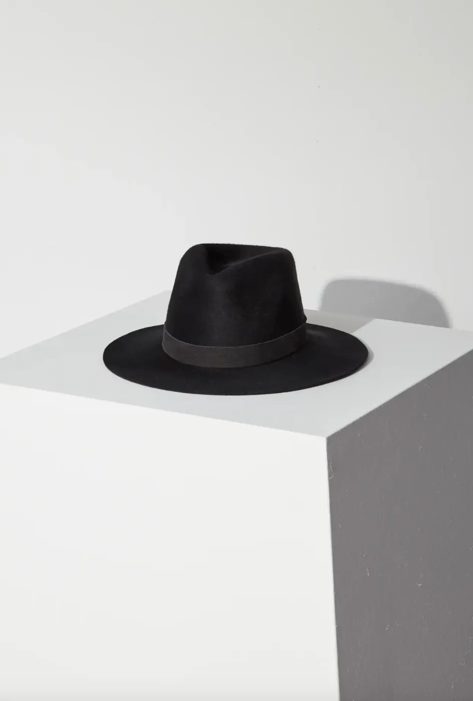 Luca Packable Wool Hat | Black