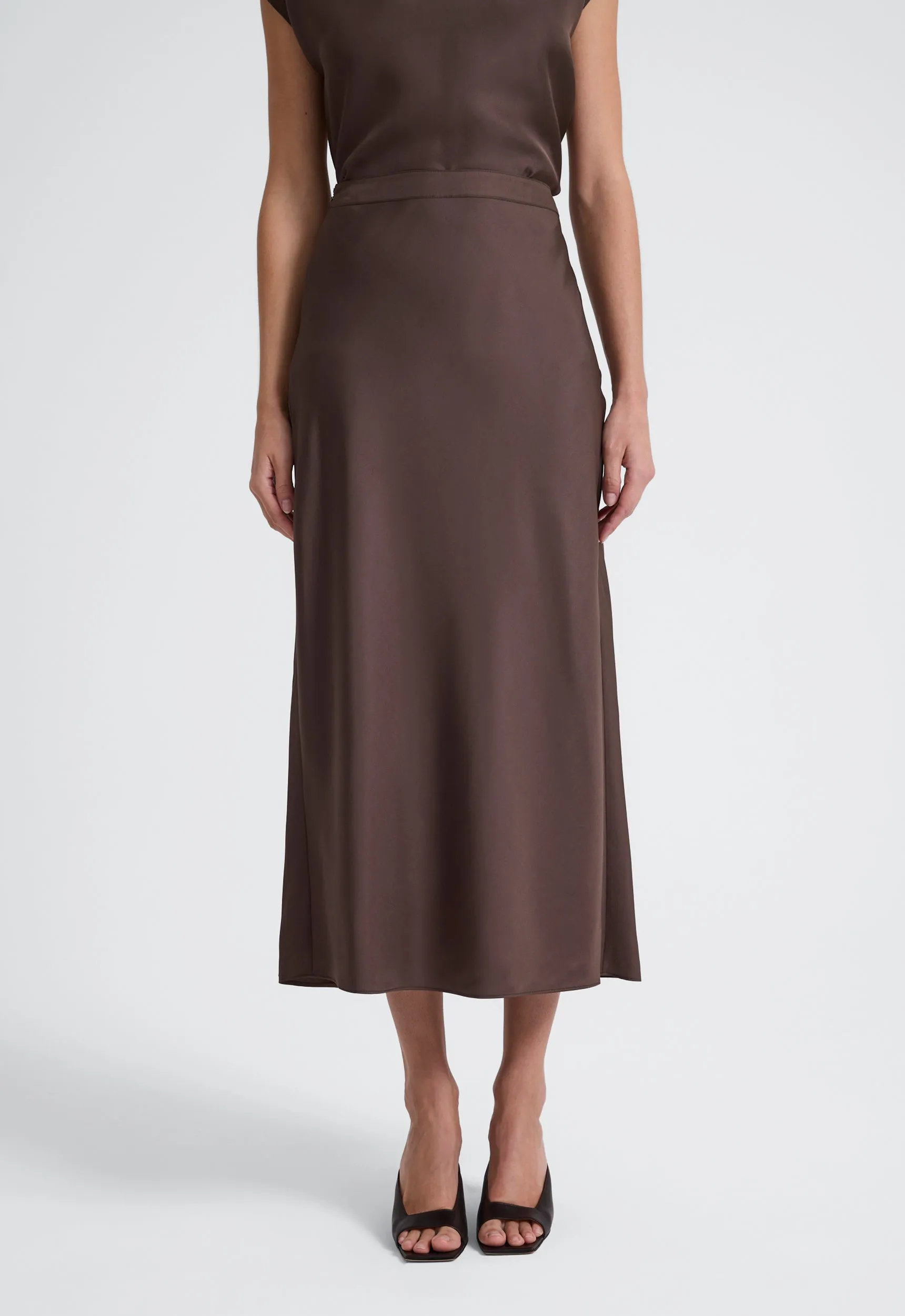 Neat Skirt - Bear