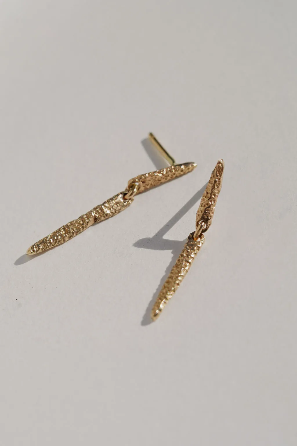 Sand Spine Drop Studs