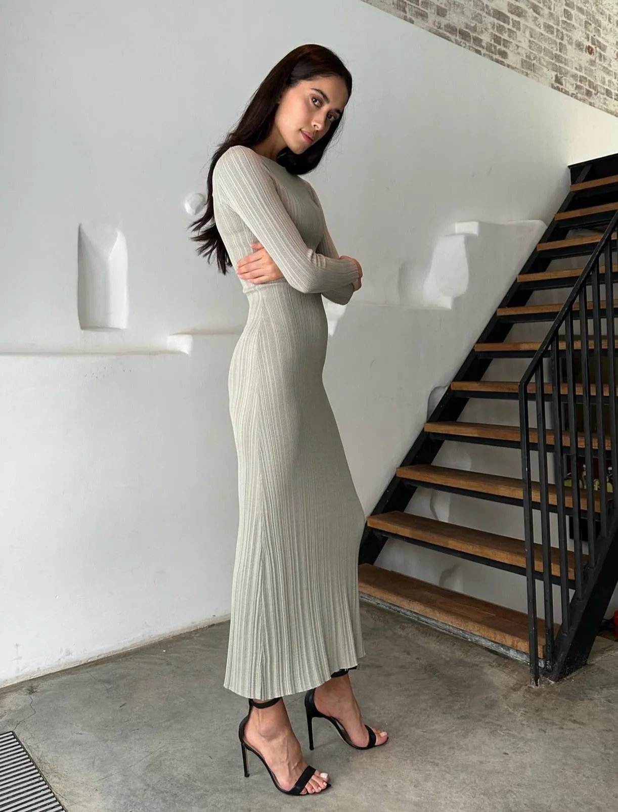 Slim long-sleeved knitted long dress