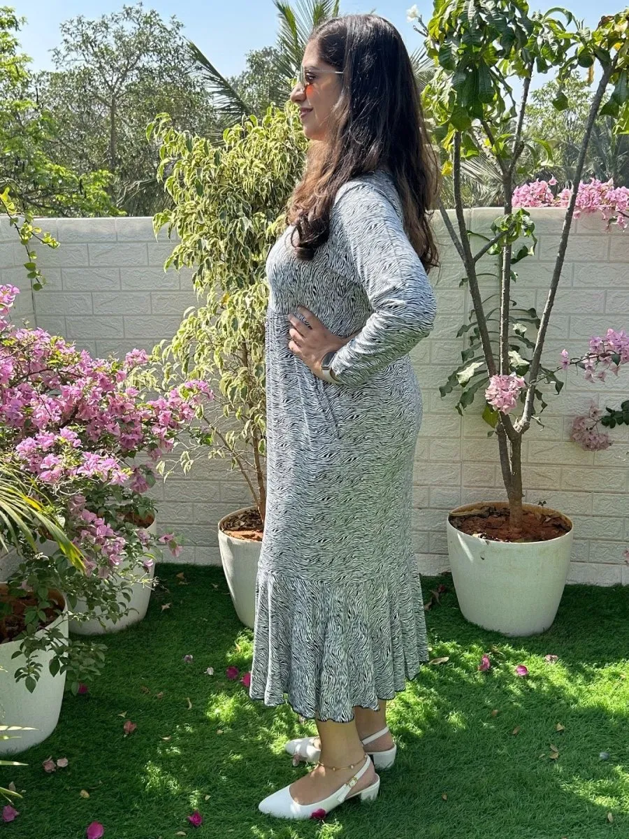 Yin-Yang Chic Maternity and Nursing Dress