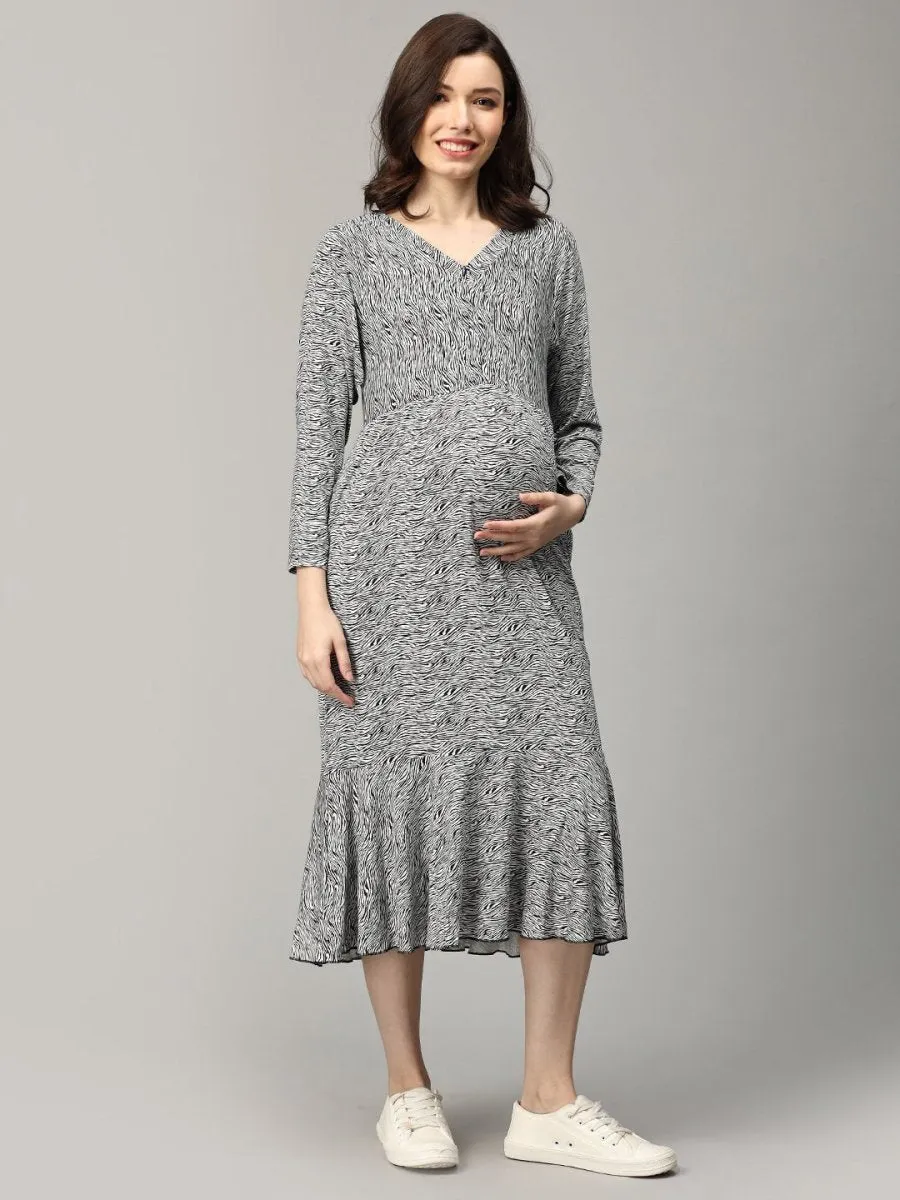 Yin-Yang Chic Maternity and Nursing Dress